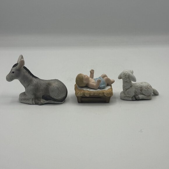 Vintage 1980's Lefton Christopher Collection Bethlehem Nativity Set - Mint - Picture 9 of 16